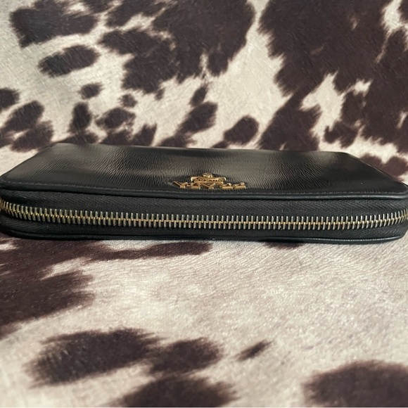 Prada Black Leather Zippy Wallet - Picture 5 of 12